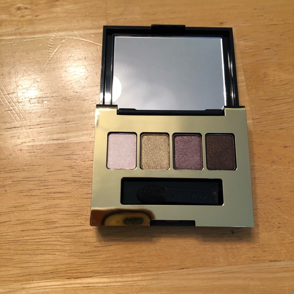 Estée Lauder eye shadow